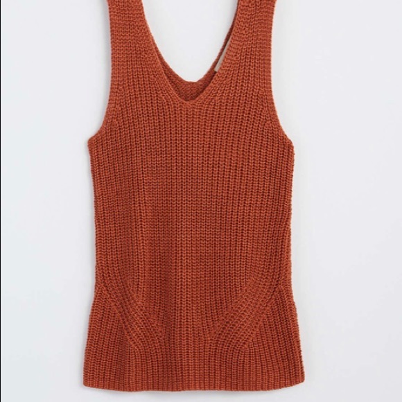 LOFT Sweaters - V neck sweater tank